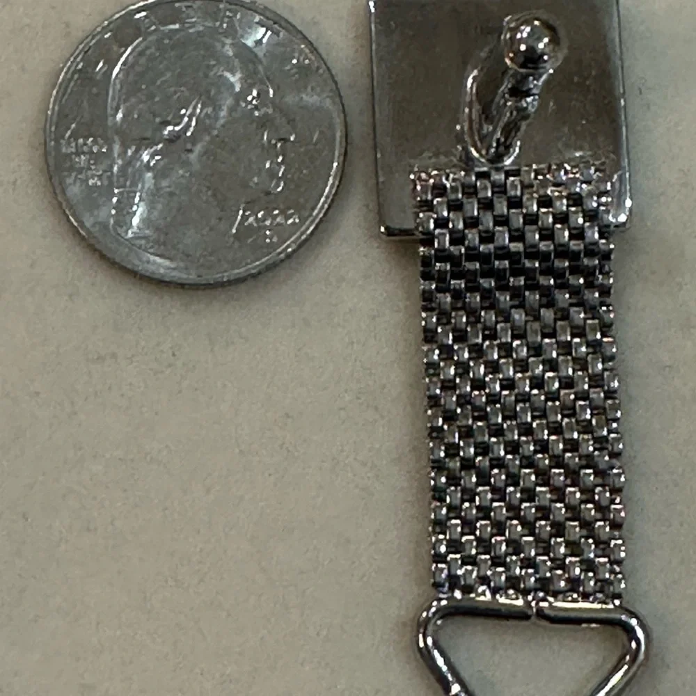 Vintage Non-Magnetic Silver Tone Wrap Around Mesh Cufflinks - MCM